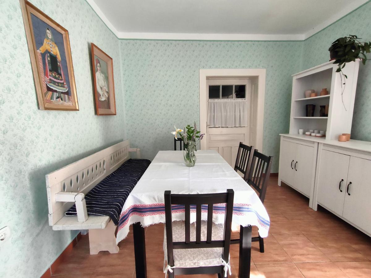 Ethno&Coffee House Tulip Bed & Breakfast Glozan Екстериор снимка