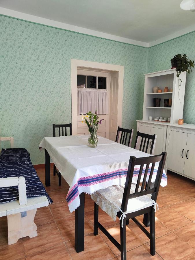 Ethno&Coffee House Tulip Bed & Breakfast Glozan Екстериор снимка