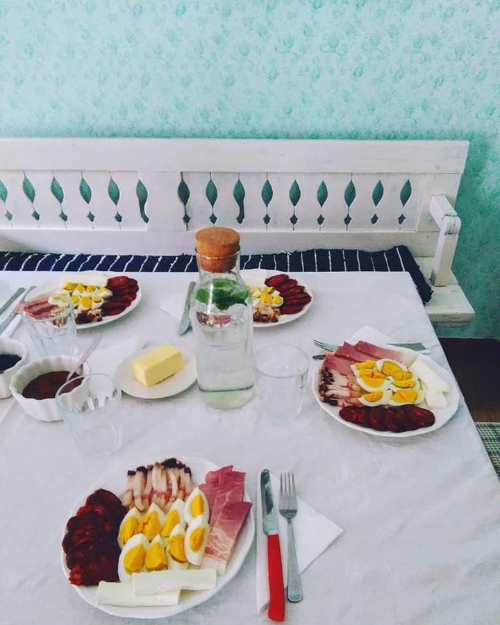 Ethno&Coffee House Tulip Bed & Breakfast Glozan Екстериор снимка